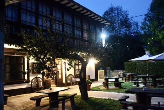 Hotel Restaurante La Carasca Orlé Kültér fotó
