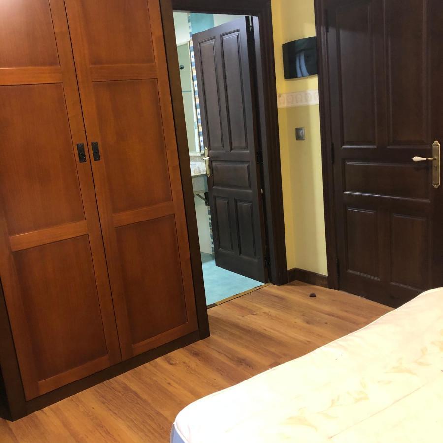 Hotel Restaurante La Carasca Orlé Kültér fotó