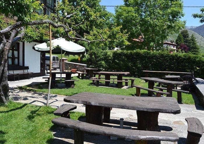 Hotel Restaurante La Carasca Orlé Kültér fotó