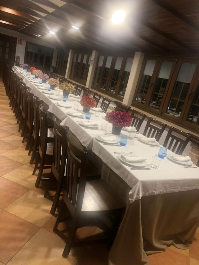 Hotel Restaurante La Carasca Orlé Kültér fotó
