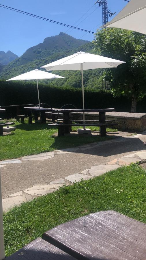 Hotel Restaurante La Carasca Orlé Kültér fotó