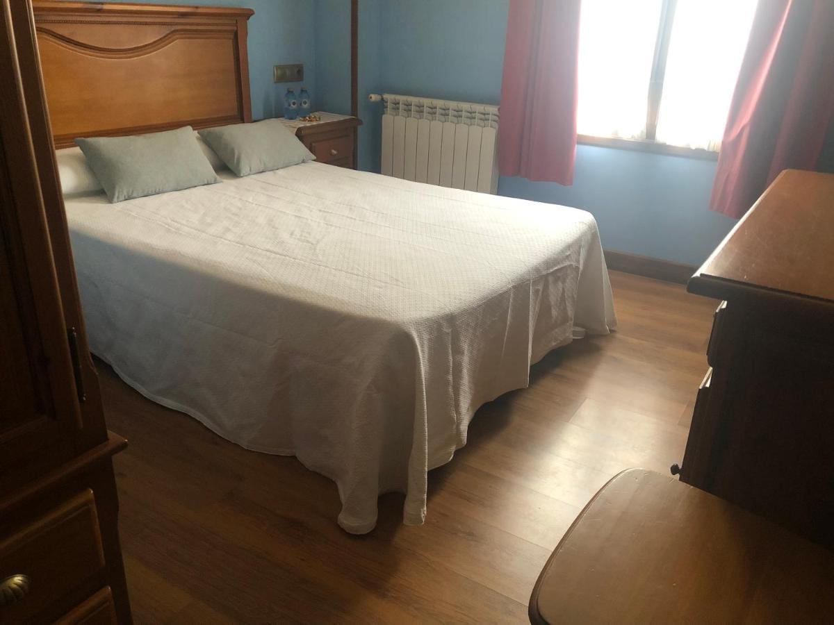 Hotel Restaurante La Carasca Orlé Kültér fotó